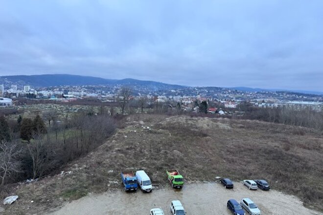 Neuređene čestice sjeverno od Bloka Vilima Korajca