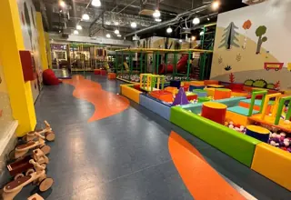Passage with soft equipment of a small playroom