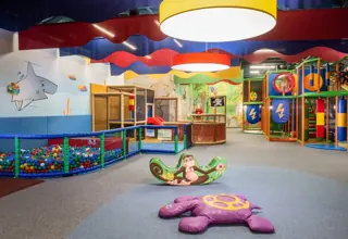 Climbers and a corner to play in Kid’s Jungle West
