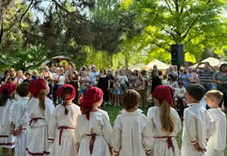 Performance and gathering at the Days of Stenjevac in the park